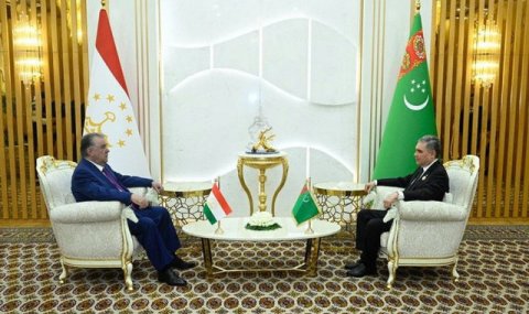 В Туркменистане состоялась встреча Героя-Аркадага с Президентом Таджикистана