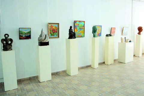 Юбилейная выставка скульптора Абдумухаммета Орамадова открылась в Ашхабаде