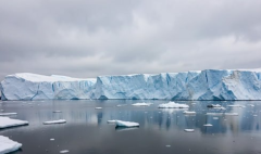 Крупнейший айсберг мира почти полностью разрушился