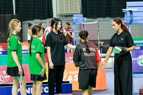 Туркменские бадминтонисты выиграли награды на чемпионате ЦА