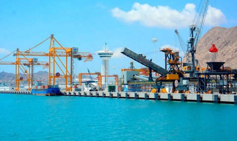 Туркменбашинский порт усиливает роль в международных перевозках