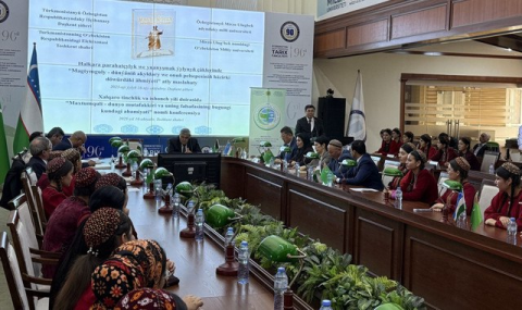 Туркменистан представил философию Махтумкули на конференции в Ташкенте