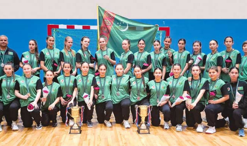 Сборные Туркменистана по гандболу завоевали два серебряных медали на турнире IHF Trophy в Пакистане