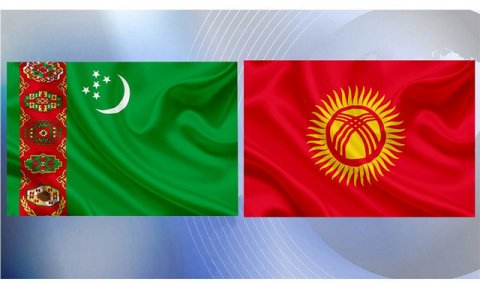 Гурбангулы Бердымухамедов встретил Президента Кыргызстана в Ашхабаде