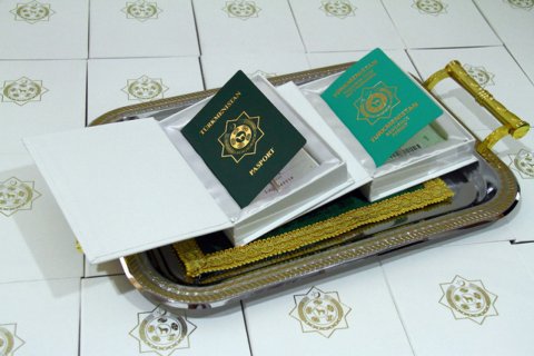 Группе иностранных граждан разрешено проживание в Туркменистане