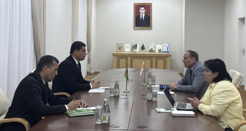 Представители Меджлиса Туркменистана и ЮНФПА провели встречу