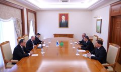 Туркменистан обсудил с IRU развитие международных перевозок