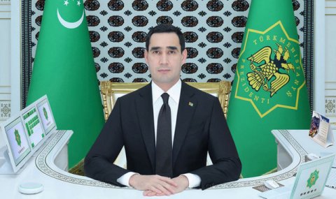 Президент Туркменистана поздравил участников нефтегазового форума