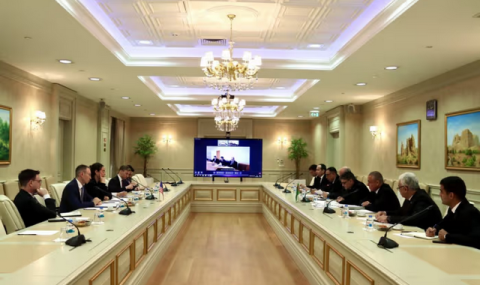 Туркменистан и IDFC обсудили развитие транспортного сотрудничества