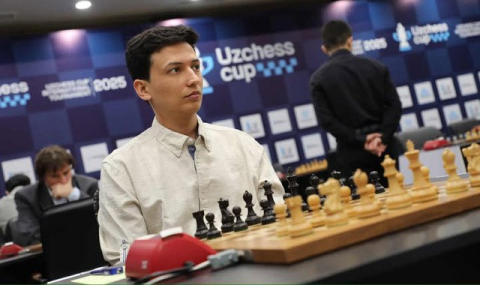 Туркменский шахматист занял первое место на международном турнире UzChess Cup