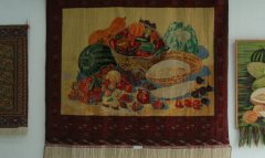 В Ашхабаде открылась юбилейная выставка Шекер Худайбереновой