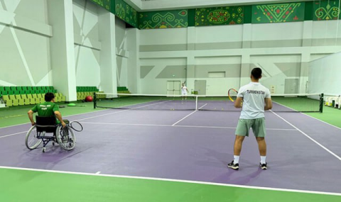 В Туркменистане прошёл семинар по подготовке теннисных тренеров для занятий с инвалидами