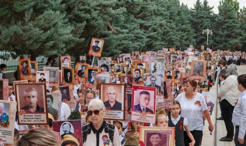 В Ашхабаде состоялась акция «Бессмертный полк»
