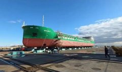 Первый построенный в Туркменистане корабль спущен на воду