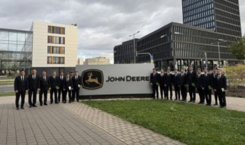 Студенты Туркменистана изучили технологии компании John Deere