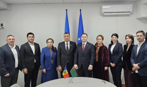 Представитель Меджлиса Туркменистана изучил опыт Молдовы в защите прав детей
