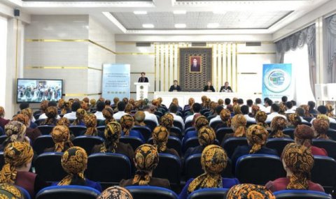 В городе Аркадаг обозначили приоритеты образования на новый учебный год