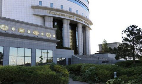 На бирже Туркменистана была реализована продукция Госконцерна «Туркменнебит»