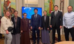 Посол Туркменистана встретился с участниками образовательной программы ЕС 