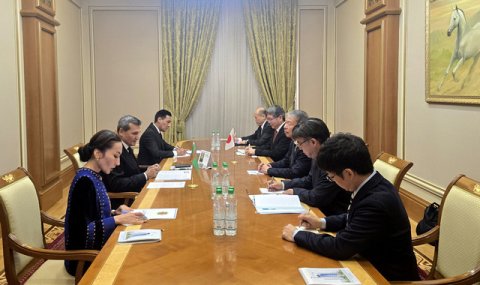 Глава МИД Туркменистана встретился с представителем JBIC