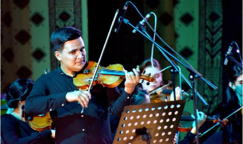 Оркестр Тахира Атаева приглашает жителей и гостей Ашхабада на концерт