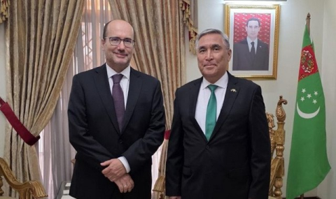 Встреча послов Туркменистана и Венгрии прошла в Пакистане