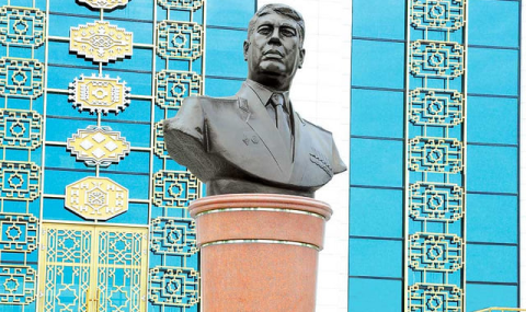 В Туркменистане прошла конференция памяти Мяликгулы Бердымухамедова