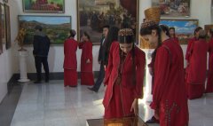 В Туркменистане стартовала выставка к 30-летию постоянного нейтралитета