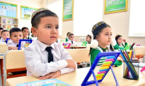 В школы Ашхабада отправятся свыше 18 тыс. первоклассников