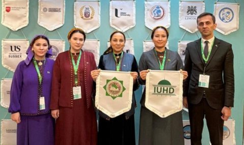 Представители туркменских вузов приняли участие в саммите в Ташкенте