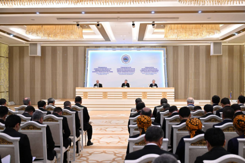 Президент Азербайджана отметил высокий уровень отношений с Туркменистаном