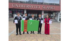 Туркменские студенты показали высокие результаты на олимпиаде в Польше