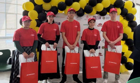 В Балканабате состоялся интеллектуальный конкурс для молодых талантов