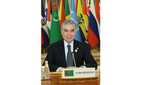 Национальный Лидер туркменского народа награжден юбилейной медалью