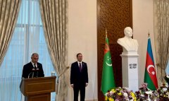 В Ашхабаде прошли торжества в честь Дня Победы и Дня Флага Азербайджана