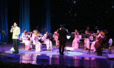 В Ашхабаде состоялся концерт оркестра Тахира Атаева