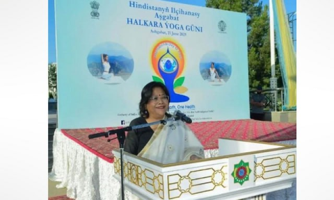 Посольство Индии в Туркменистане провело мероприятие к Международному дню йоги