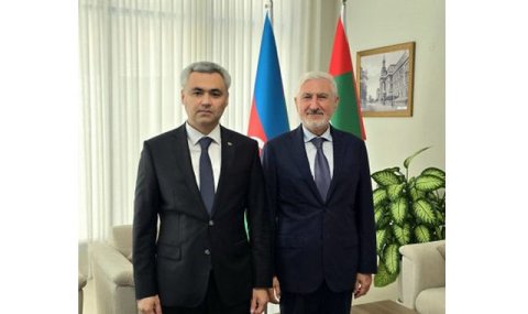 Послы Туркменистана и Азербайджана в ОАЭ провели встречу