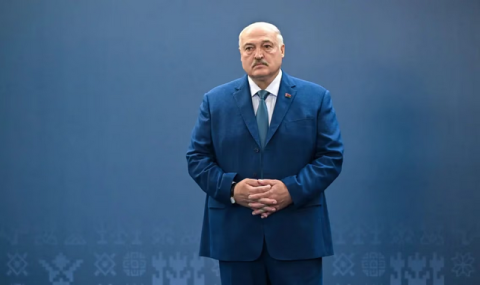 Александр Лукашенко прибыл в Туркменистан для участия в заседании СНГ