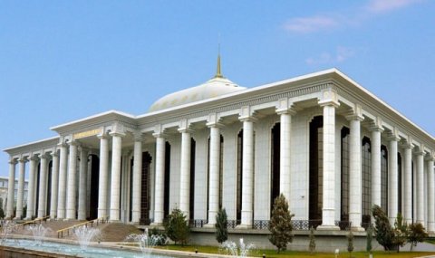В Туркменистане продолжается работа над новыми законопроектами