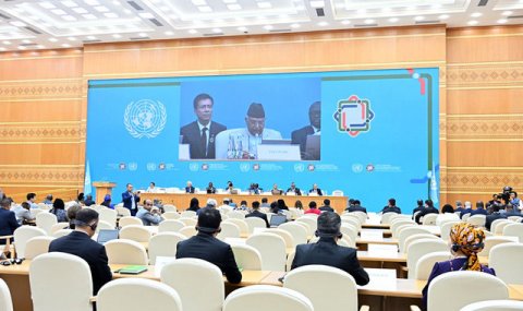 В Туркменистане прошли пленарные сессии в рамках Конференции ООН