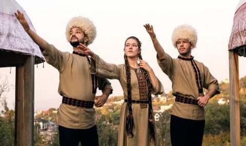 Туркменские танцоры представили страну на межкультурной танцевальной акции