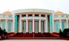 В театре Лебапского велаята Туркменистана состоялась премьера новогодней сказки