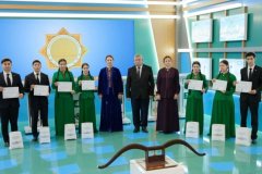 Школьники Туркменистана соревновались в интеллектуальном конкурсе