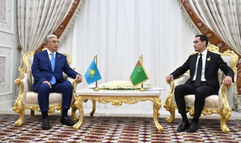 Главы Туркменистана и Казахстана провели переговоры о расширении сотрудничества