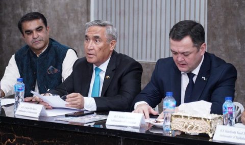 Посольство Туркменистана обсудило региональные проекты в Пакистане