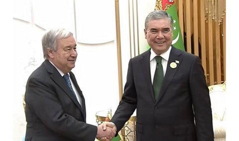 В Туркменистан для участия в конференции ООН прибыл Антониу Гутерриш