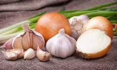 В Туркменистане аграрии формируют условия для раннего овощного урожая