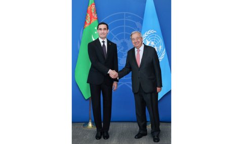 Президент Туркменистана встретился с Генсеком ООН