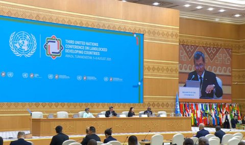 В Туркменистане стартовало заключительное пленарное заседание конференции ООН